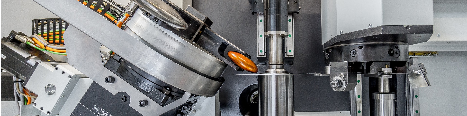 Drückmaschine, PREMO 600, Abacus GmbH, Metalldrücken