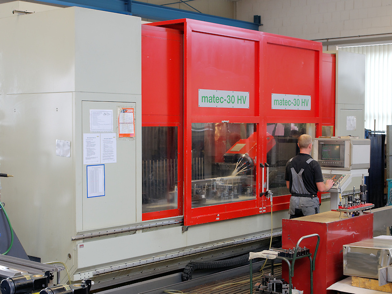 Production hall, Abacus GmbH, CNC machine, CNC-milling 4-5 axis